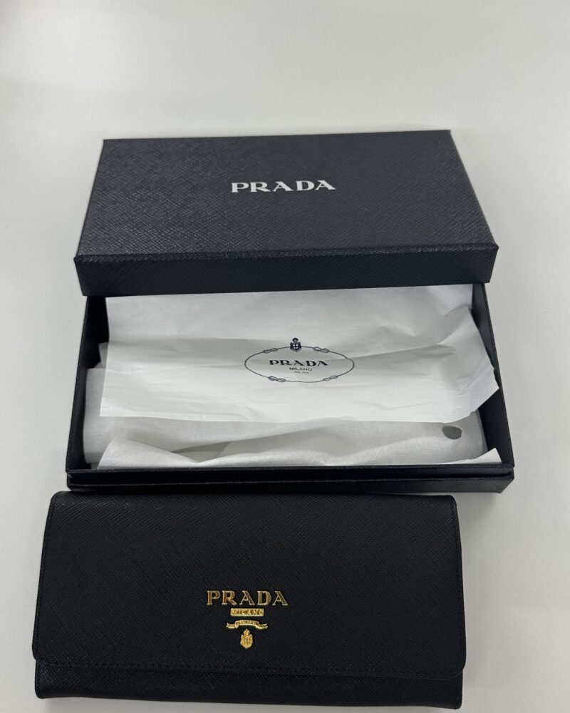 Portafoglio grande Prada in saffiano